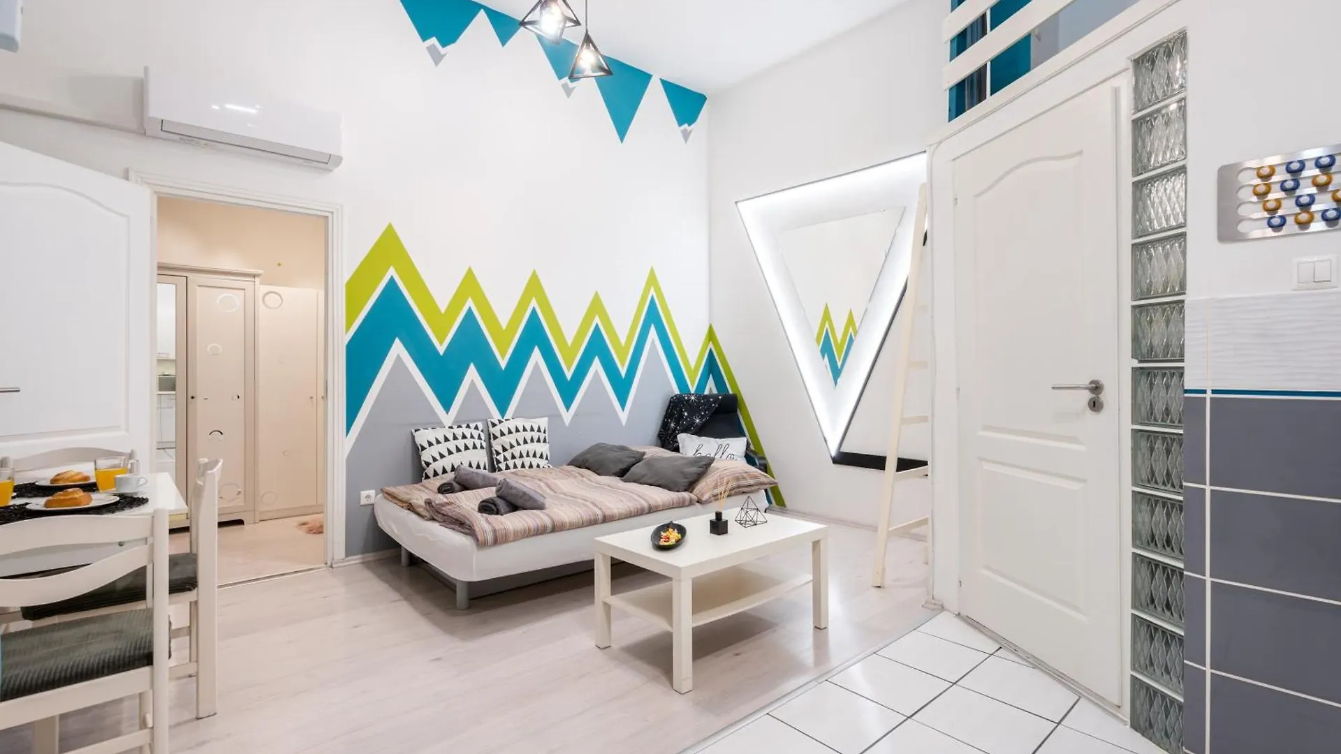 Triangle Apartment - Free Parking! Budapeşte Macaristan